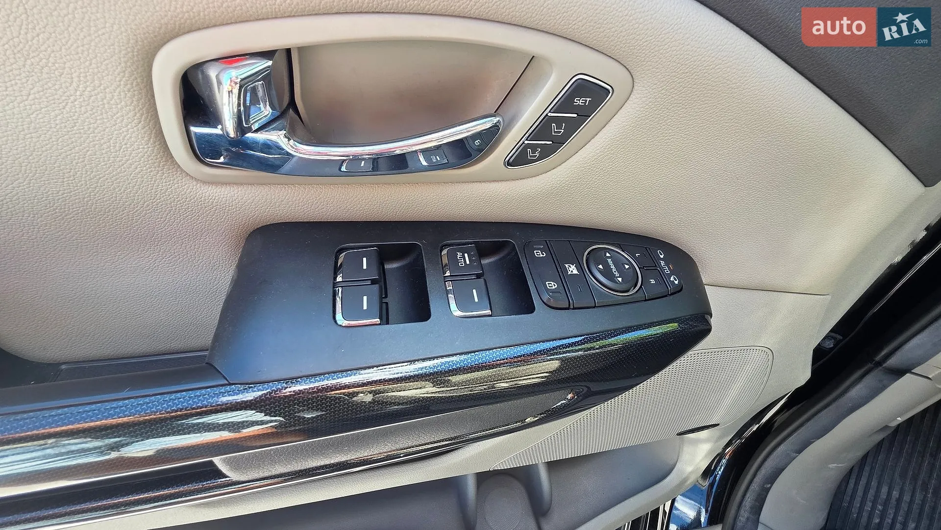 2015 Kia Carnival - мініатюра 33