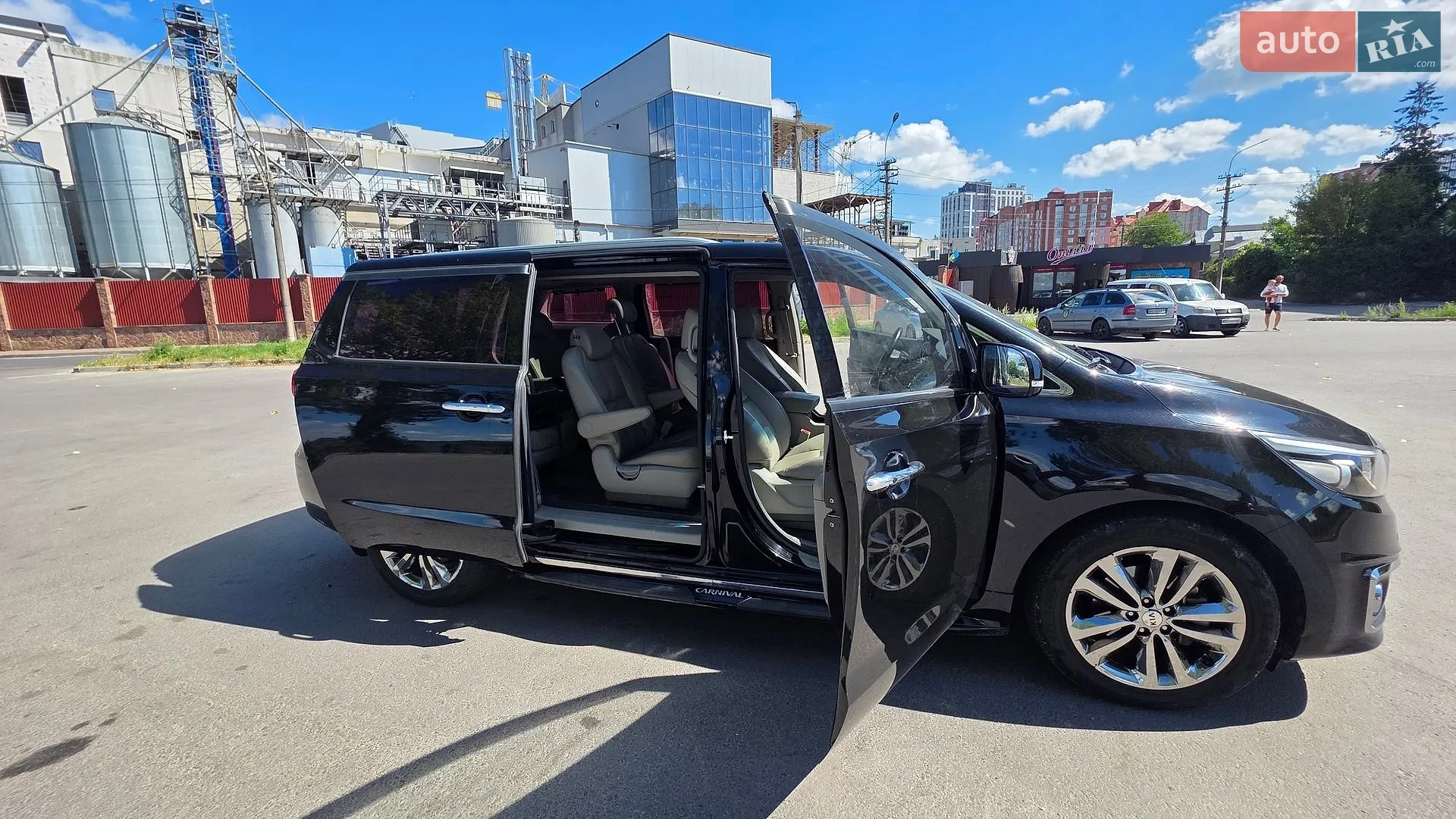 2015 Kia Carnival - мініатюра 48