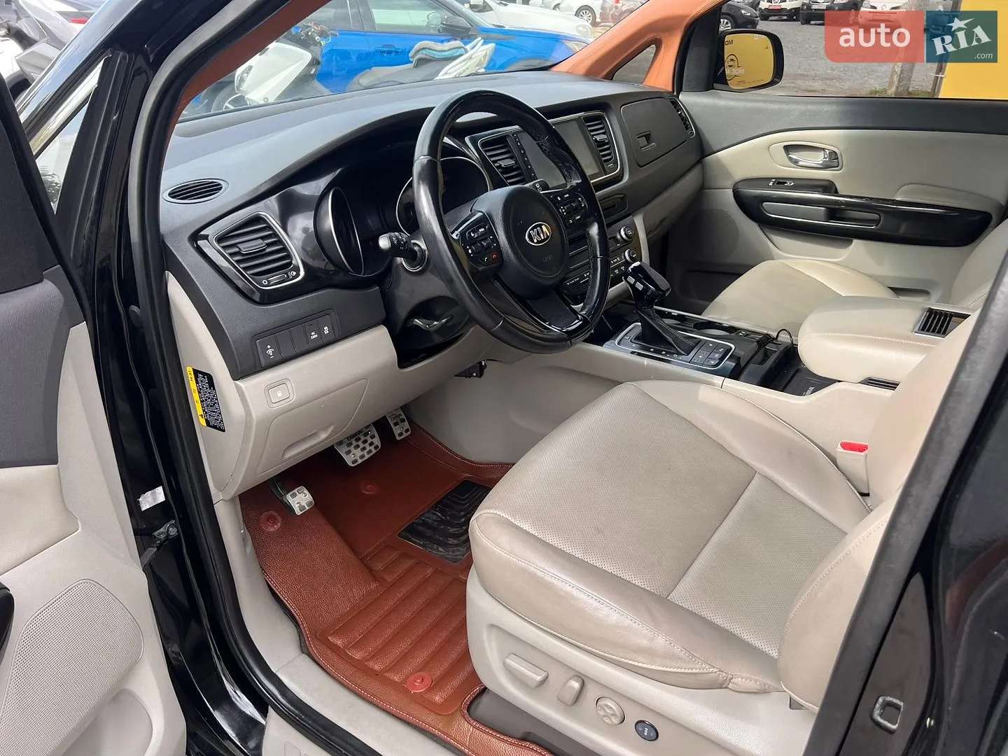2016 Kia Carnival - мініатюра 10