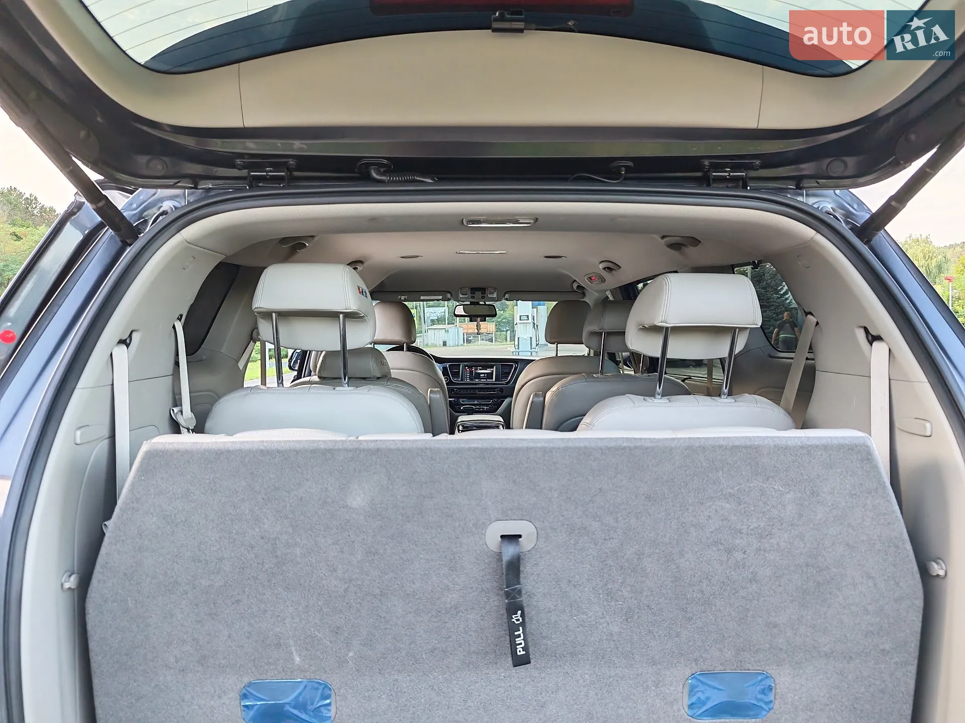 2016 Kia Carnival - мініатюра 32