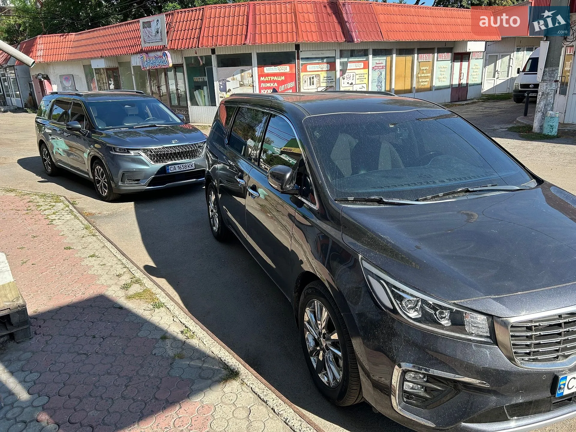 2020 Kia Carnival - мініатюра 2