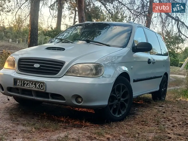 Kia Carnival 2002