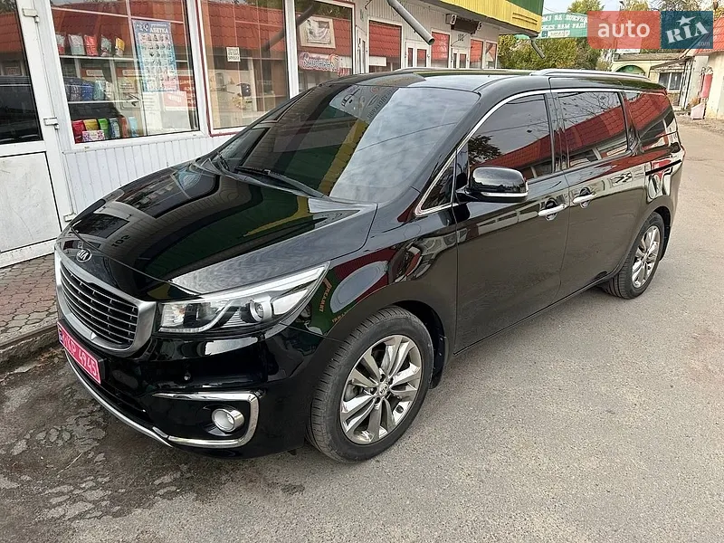 Kia Carnival