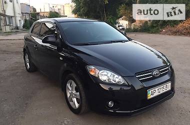 Купе Kia Ceed 2008 в Днепре