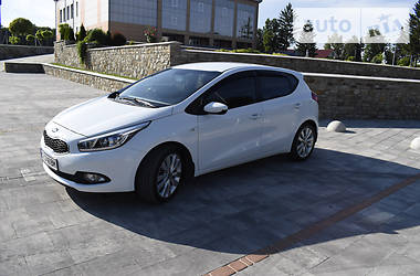 Хетчбек Kia Ceed 2015 в Сокирянах