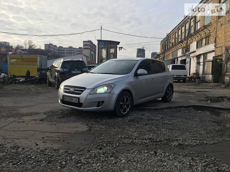 Хетчбек Kia Ceed 2007 в Києві