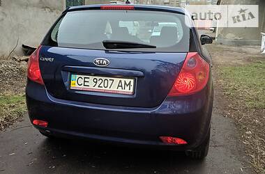 Хэтчбек Kia Ceed 2008 в Черновцах