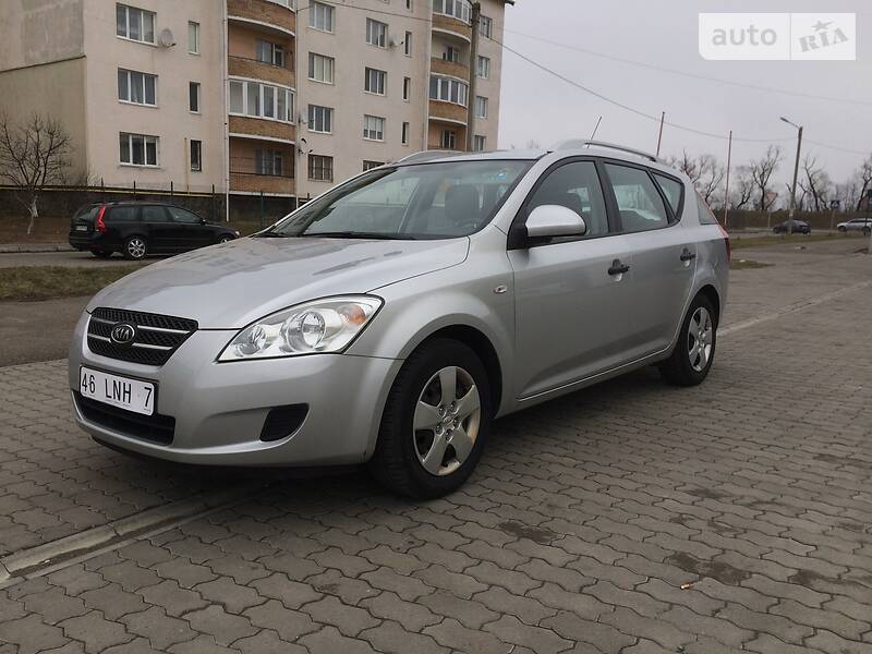 Універсал Kia Ceed 2008 в Стрию