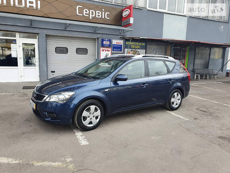 Универсал Kia Ceed 2010 в 