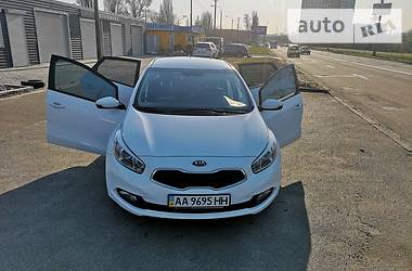 Хетчбек Kia Ceed 2013 в 