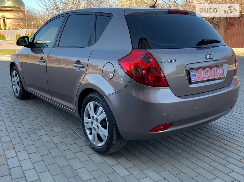 Хетчбек Kia Ceed 2007 в Луцьку