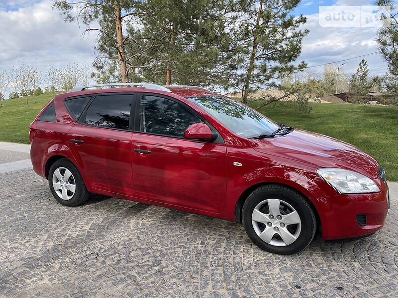 Універсал Kia Ceed 2008 в Дніпрі