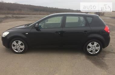 Хетчбек Kia Ceed 2007 в 