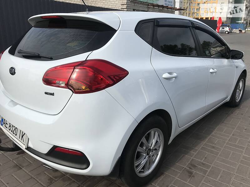 Хетчбек Kia Ceed 2013 в Дніпрі фото 4 Хетчбек Kia Ceed 2013 в Дніпрі