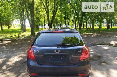 Хетчбек Kia Ceed 2008 в 