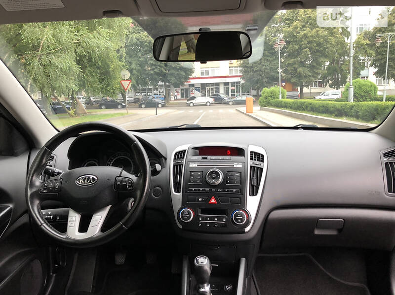 Хетчбек Kia Ceed 2009 в Рівному