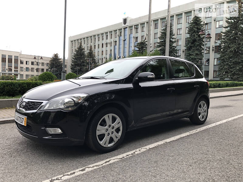 Хетчбек Kia Ceed 2009 в Рівному
