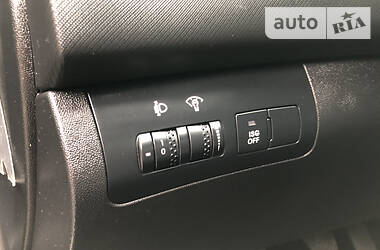 Хэтчбек Kia Ceed 2009 в 