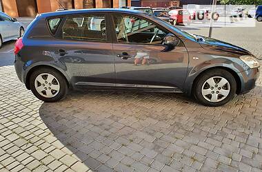 Хетчбек Kia Ceed 2007 в 