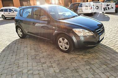 Хетчбек Kia Ceed 2007 в 