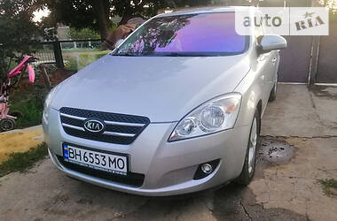 Хетчбек Kia Ceed 2009 в Одесі