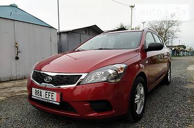 Универсал Kia Ceed 2011 в Мукачево