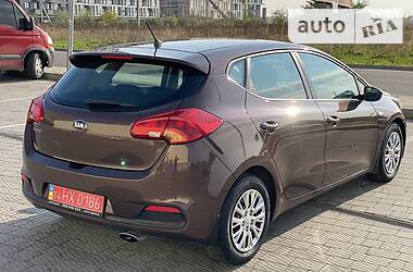 Хэтчбек Kia Ceed 2013 в Львове