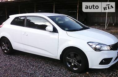 Хэтчбек Kia Ceed 2011 в Киеве