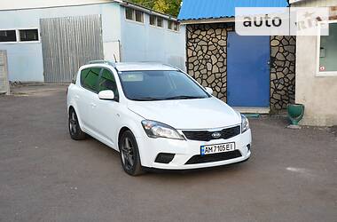 Универсал Kia Ceed 2010 в Казатине