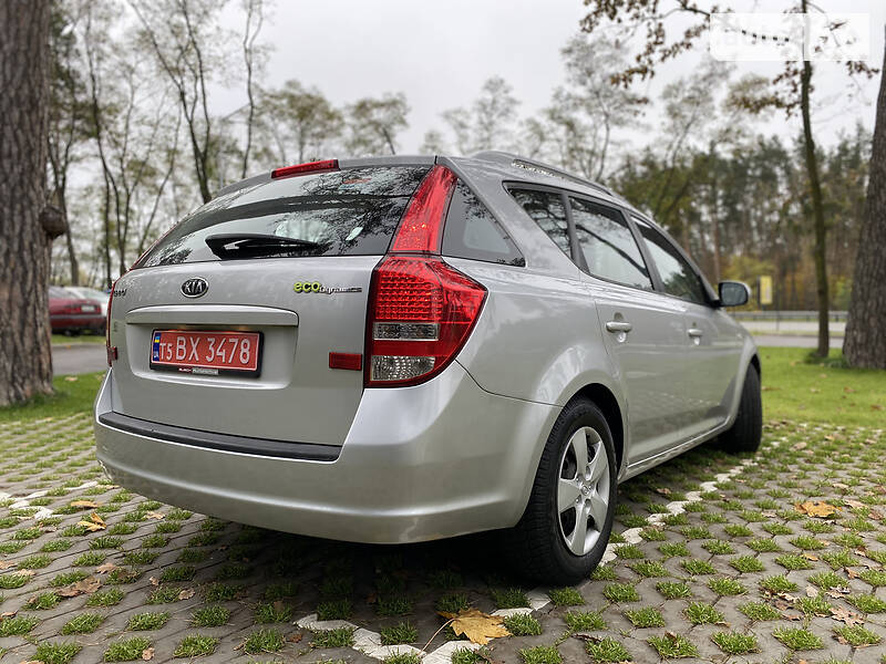 Універсал Kia Ceed 2010 в Бучі
