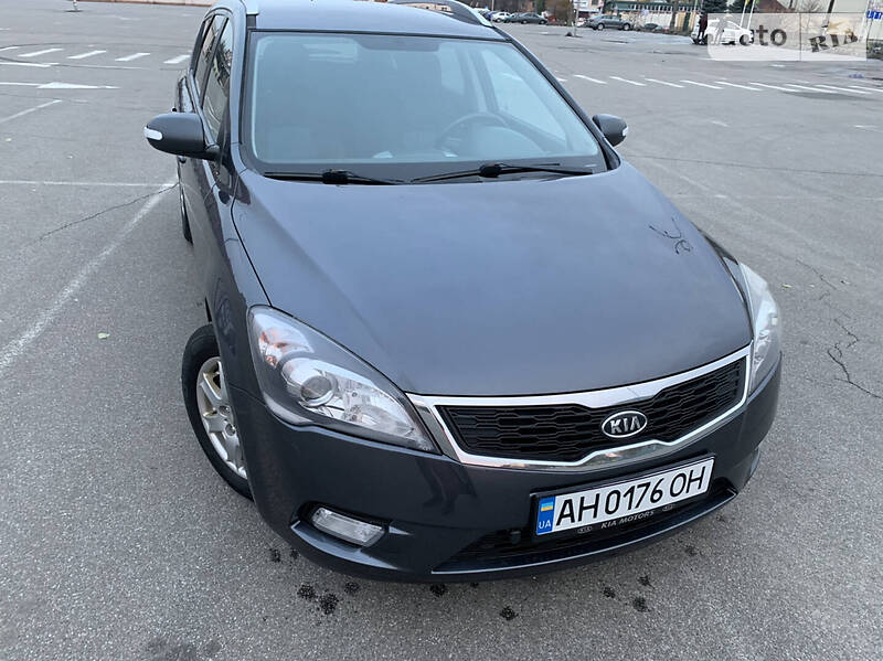 Универсал Kia Ceed 2011 в Киеве