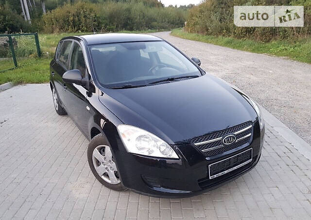 Хэтчбек Kia Ceed 2008 в Львове