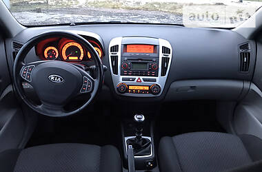 Хэтчбек Kia Ceed 2007 в Львове