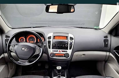 Хэтчбек Kia Ceed 2008 в Полтаве