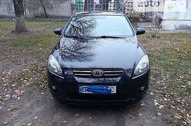 Купе Kia Ceed 2010 в Кременчуге