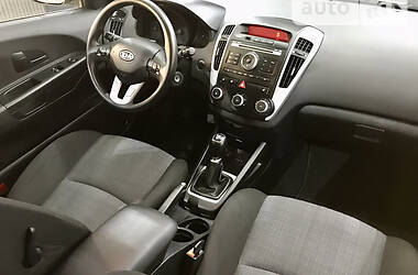 Универсал Kia Ceed 2010 в Мелитополе