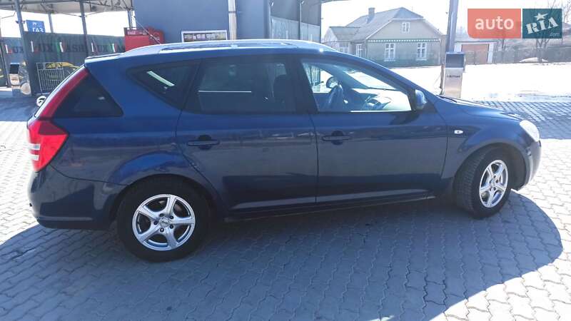 Универсал Kia Ceed 2008 в Стебнику