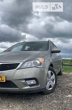 Универсал Kia Ceed 2012 в 