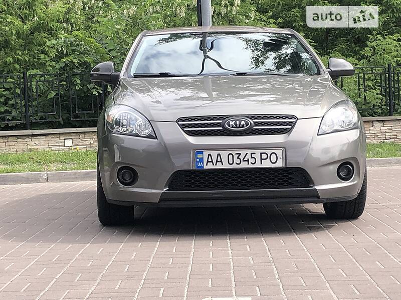Купе Kia Ceed 2008 в Киеве