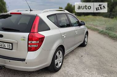 Универсал Kia Ceed 2008 в Запорожье