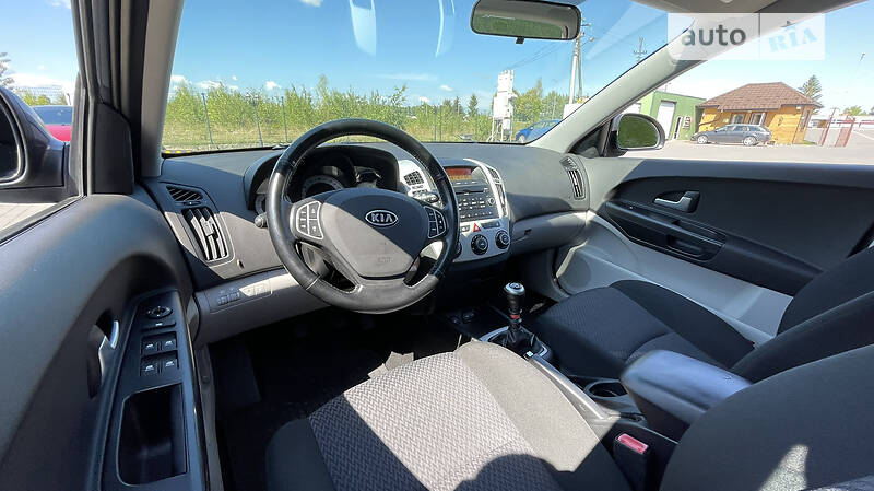 Универсал Kia Ceed 2008 в Стрые