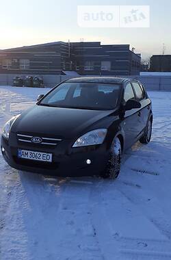 Хэтчбек Kia Ceed 2008 в Житомире