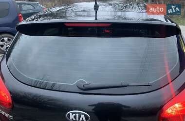 Хэтчбек Kia Ceed 2013 в Запорожье