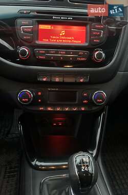 Хэтчбек Kia Ceed 2013 в Запорожье