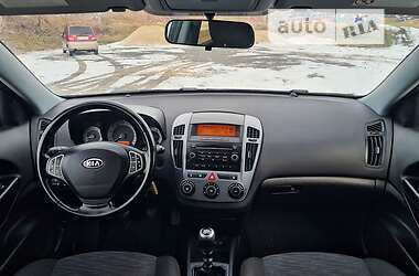 Седан Kia Ceed 2007 в Хмельницком