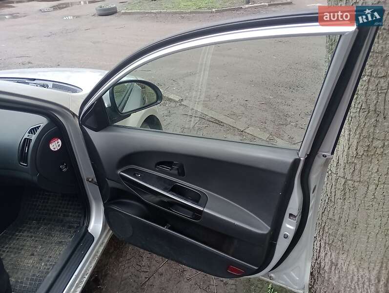 Універсал Kia Ceed 2008 в Житомирі фото 3 Універсал Kia Ceed 2008 в Житомирі