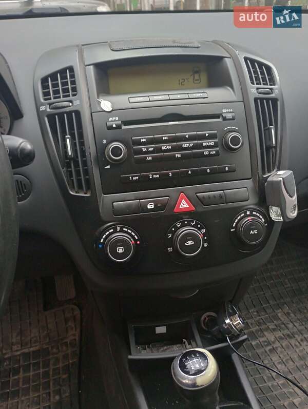 Універсал Kia Ceed 2008 в Житомирі фото 16 Універсал Kia Ceed 2008 в Житомирі