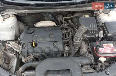 Хэтчбек Kia Ceed 2007 в Борщеве