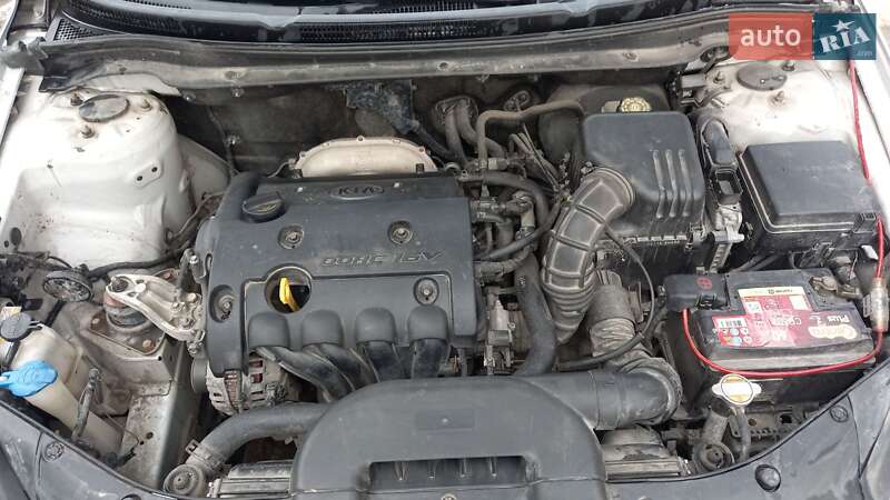 Хэтчбек Kia Ceed 2007 в Борщеве