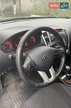Универсал Kia Ceed 2011 в Харькове